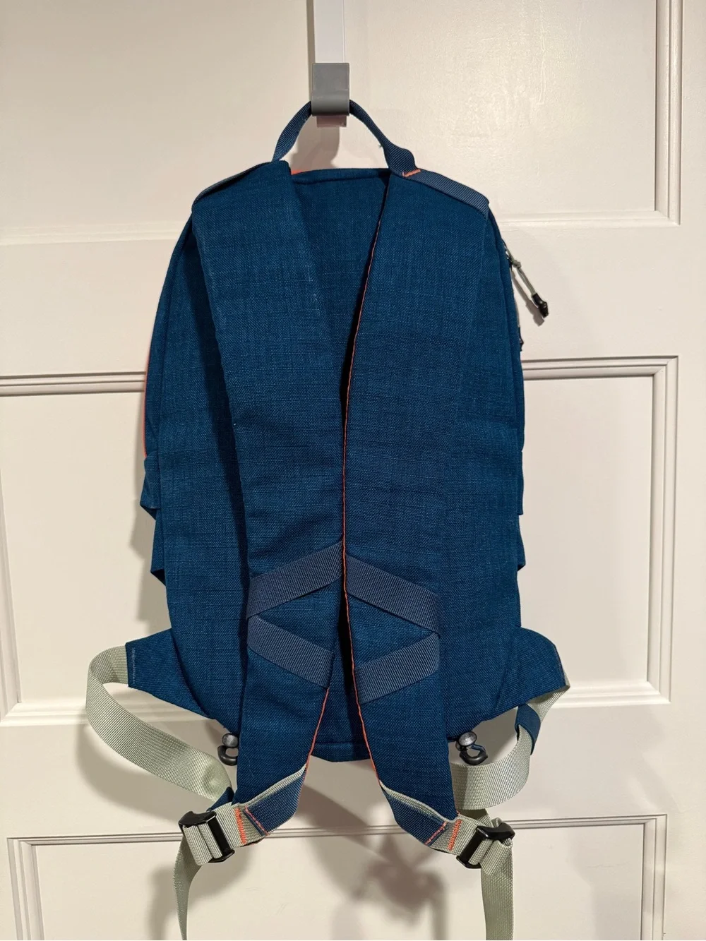 Nathan navy backpack